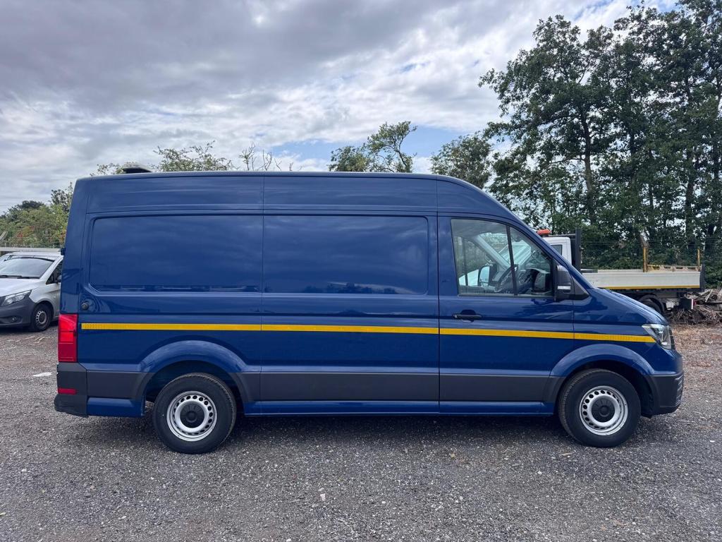 VOLKSWAGEN CRAFTER 2.0 TDI CR30 BlueMotion Tech Trendline. MWB Van. Aircon. Appleplay. Cruise 2018