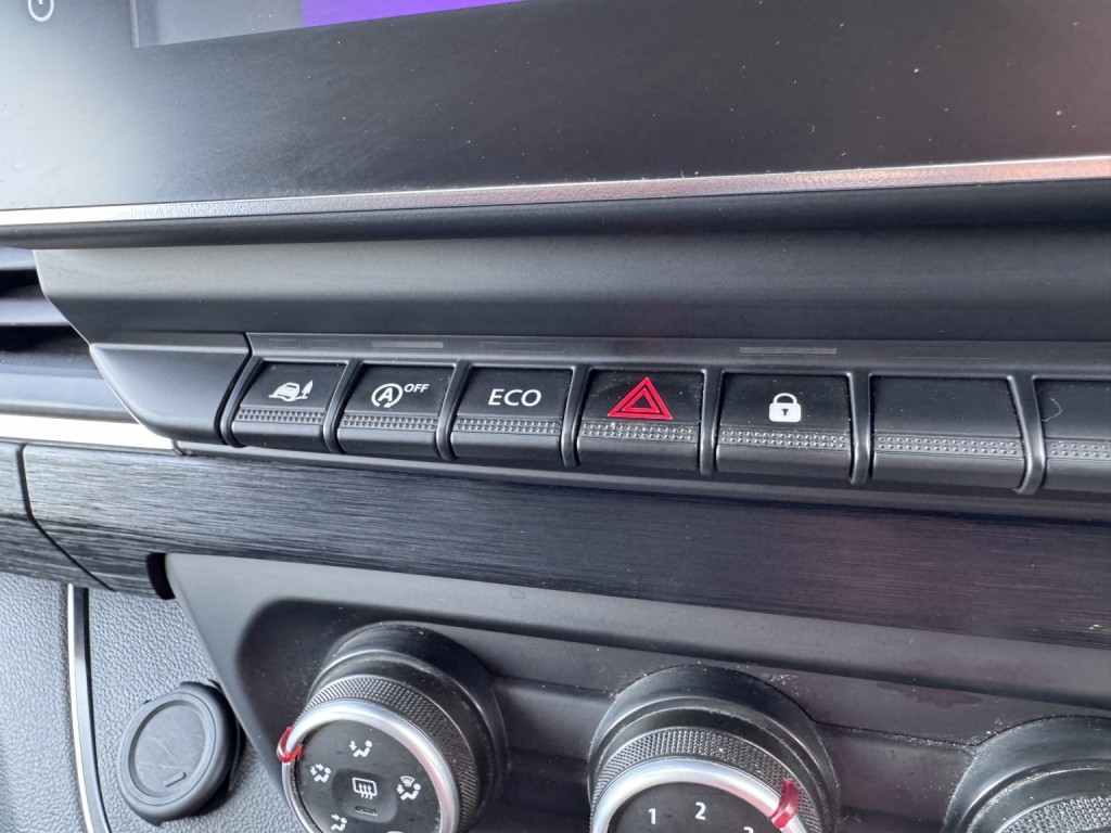 RENAULT TRAFIC 2.0 LL30 Blue dCi 150 Sport Panel Van MY22 2022