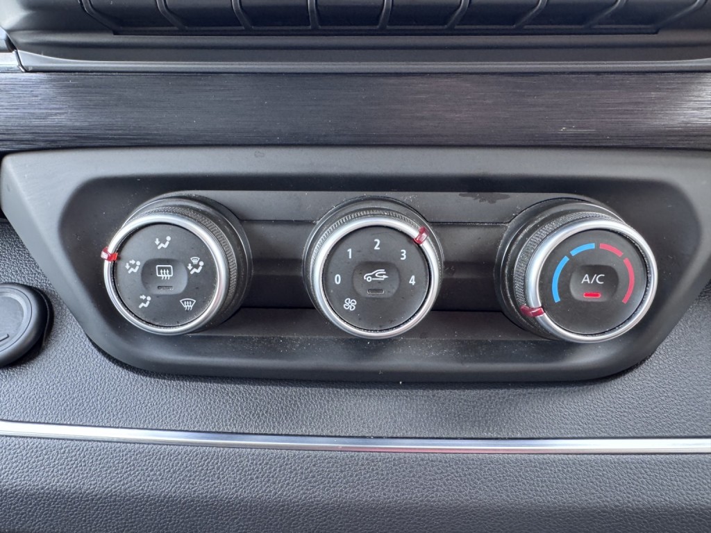 RENAULT TRAFIC 2.0 LL30 Blue dCi 150 Sport Panel Van MY22 2022