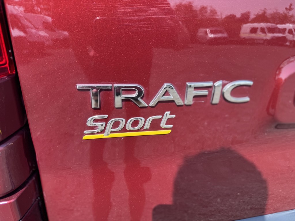 RENAULT TRAFIC 2.0 LL30 Blue dCi 150 Sport Panel Van MY22 2022