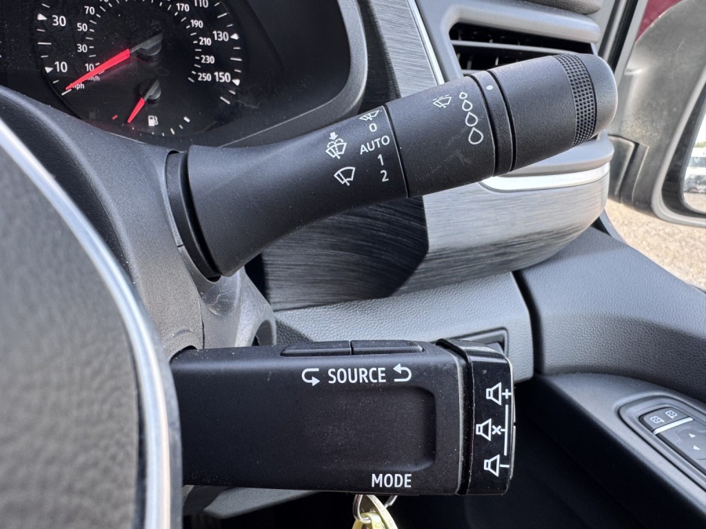 RENAULT TRAFIC 2.0 LL30 Blue dCi 150 Sport Panel Van MY22 2022