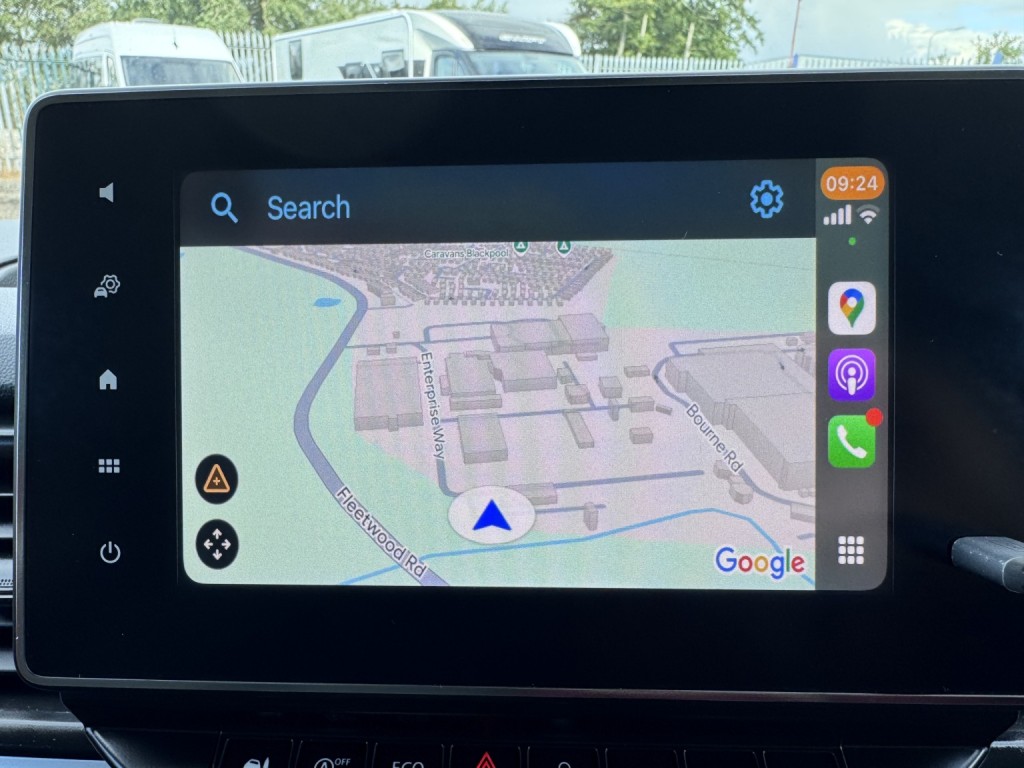 RENAULT TRAFIC LL30 LWB Advance Van. Aircon. Appleplay. Rear Cam. NAV. 2023