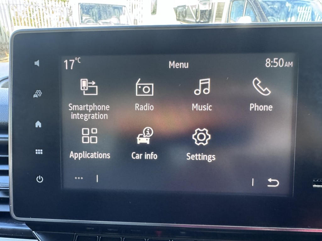 RENAULT TRAFIC LL30 LWB Advance Van. Aircon. Appleplay. Rear Cam. NAV. 2023