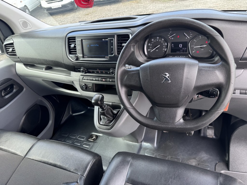 PEUGEOT EXPERT 2.0 BlueHDi 1400 Professional.  Appleplay. Aircon, Cruise. 6SP 2019