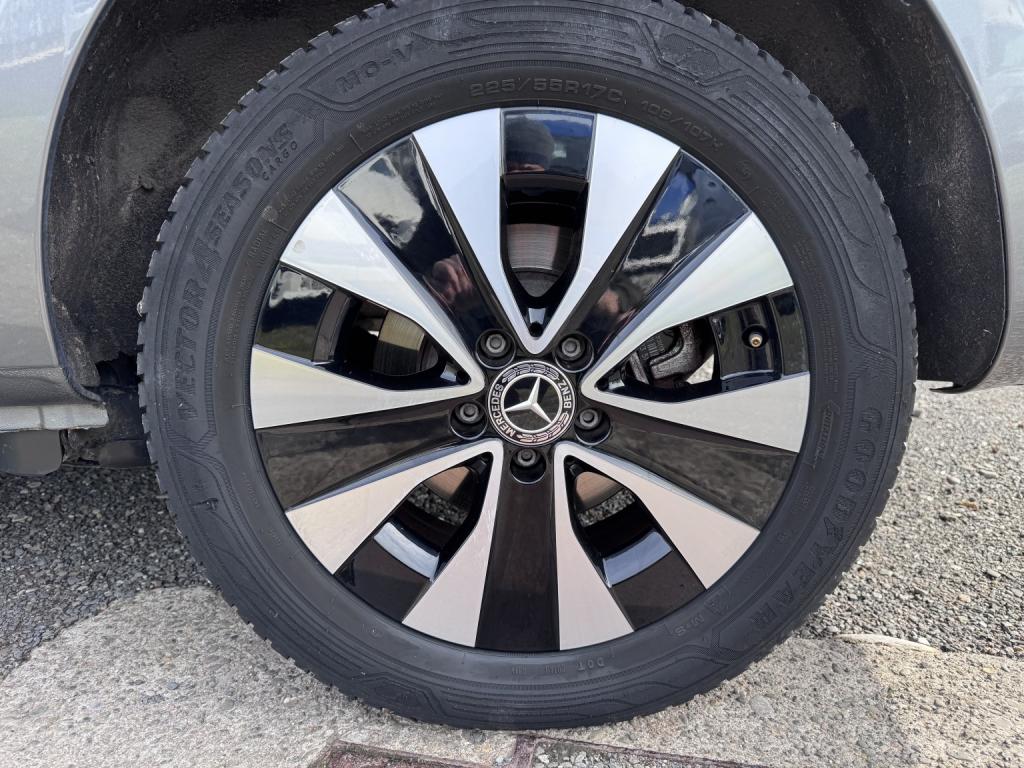 MERCEDES-BENZ EVITO 116 e 66kWh Premium LWB Electric Van. 17996 Miles. Leather. Appleplay. AC 2023