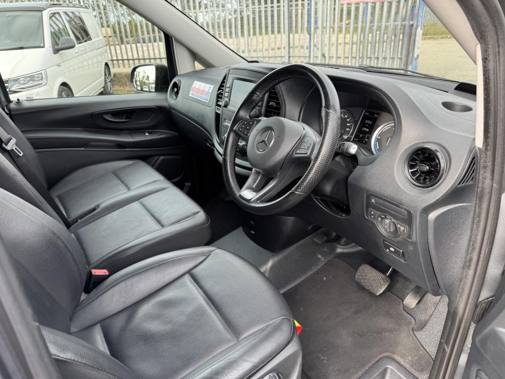 MERCEDES-BENZ EVITO 116 e 66kWh Premium LWB Electric Van. 17996 Miles. Leather. Appleplay. AC 2023