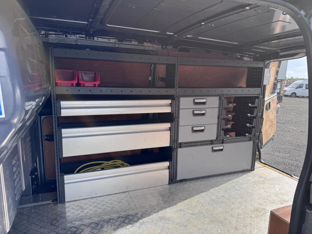 MERCEDES-BENZ EVITO 116 e 66kWh Premium LWB Electric Van. 17996 Miles. Leather. Appleplay. AC 2023