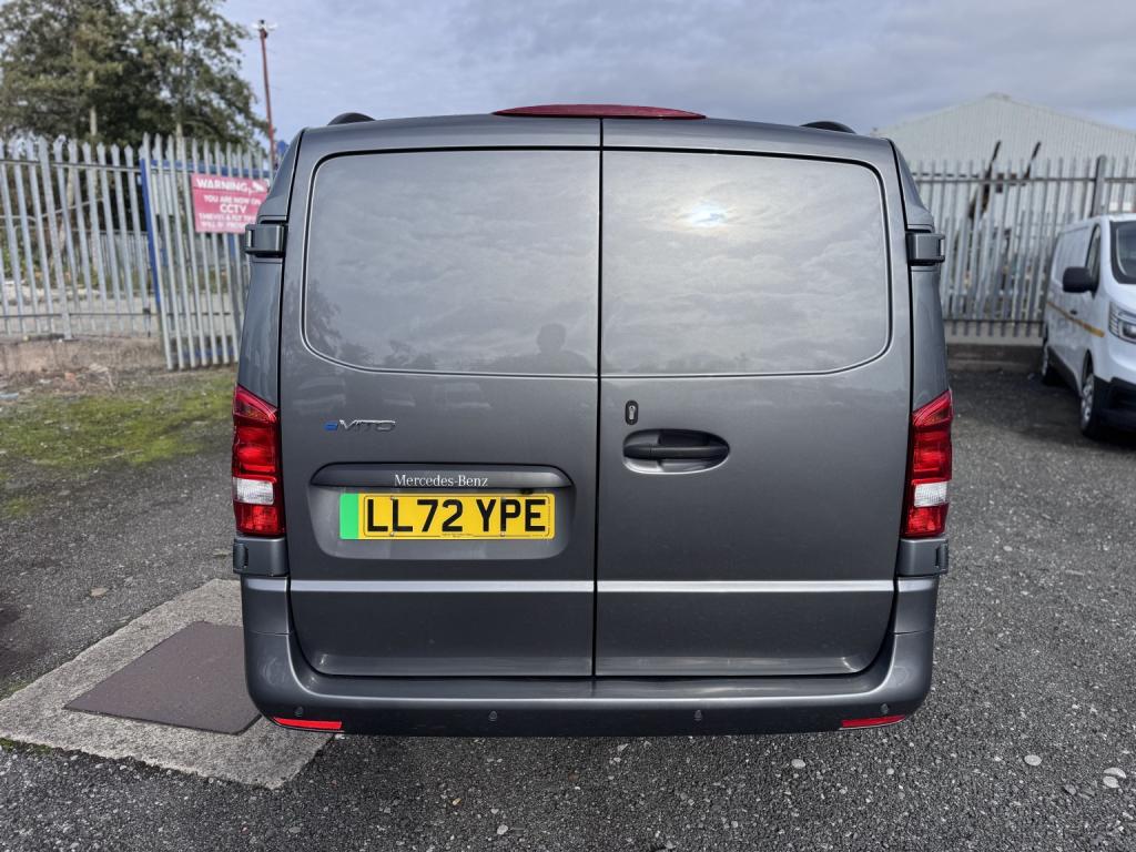 MERCEDES-BENZ EVITO 116 e 66kWh Premium LWB Electric Van. 17996 Miles. Leather. Appleplay. AC 2023