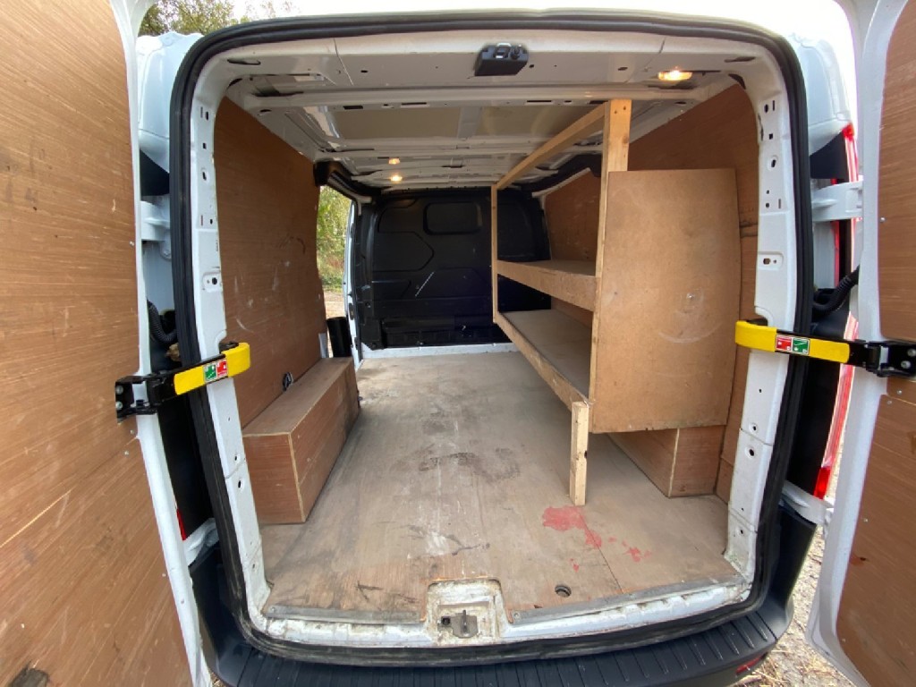 FORD TRANSIT Custom 2.0TDCi 105PS 290 Diesel Van. EURO 6 2017