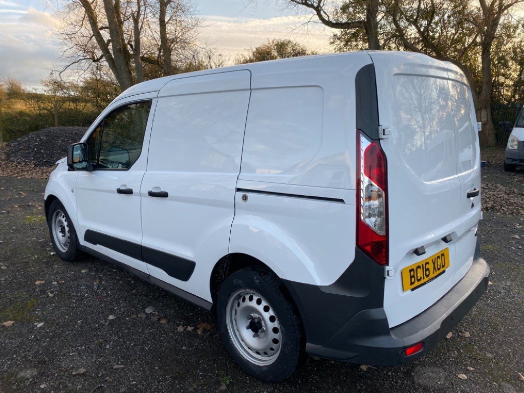 FORD TRANSIT CONNECT 1.5 TDCi 200. 100BHP AIRCON. PARKING SENSORS. DAB. EURO 6. 42k 2016