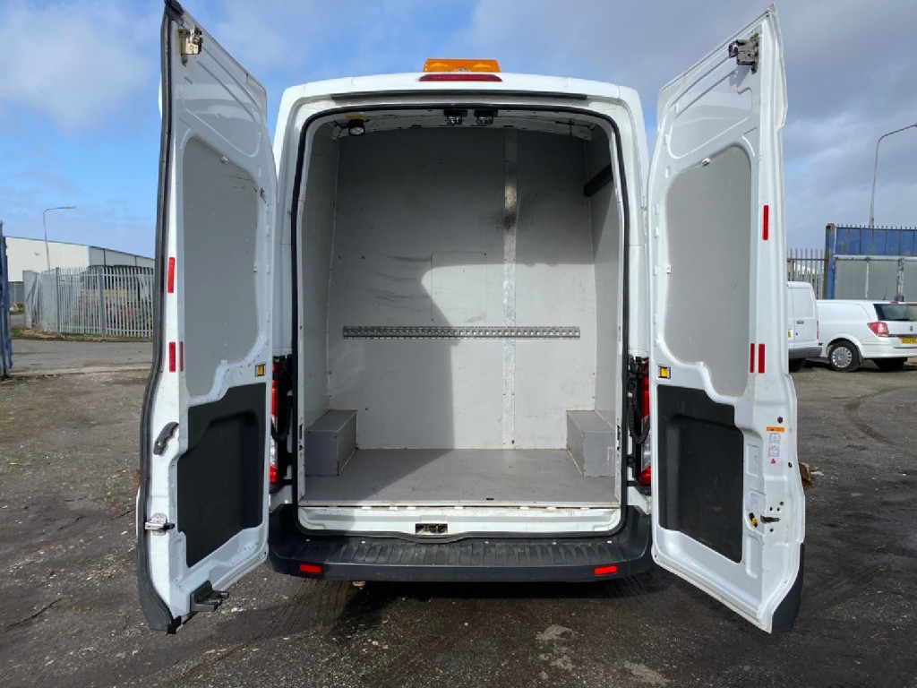 FORD TRANSIT TDCi 125 RWD L3H3  WELFARE VAN. MESS VAN 2016