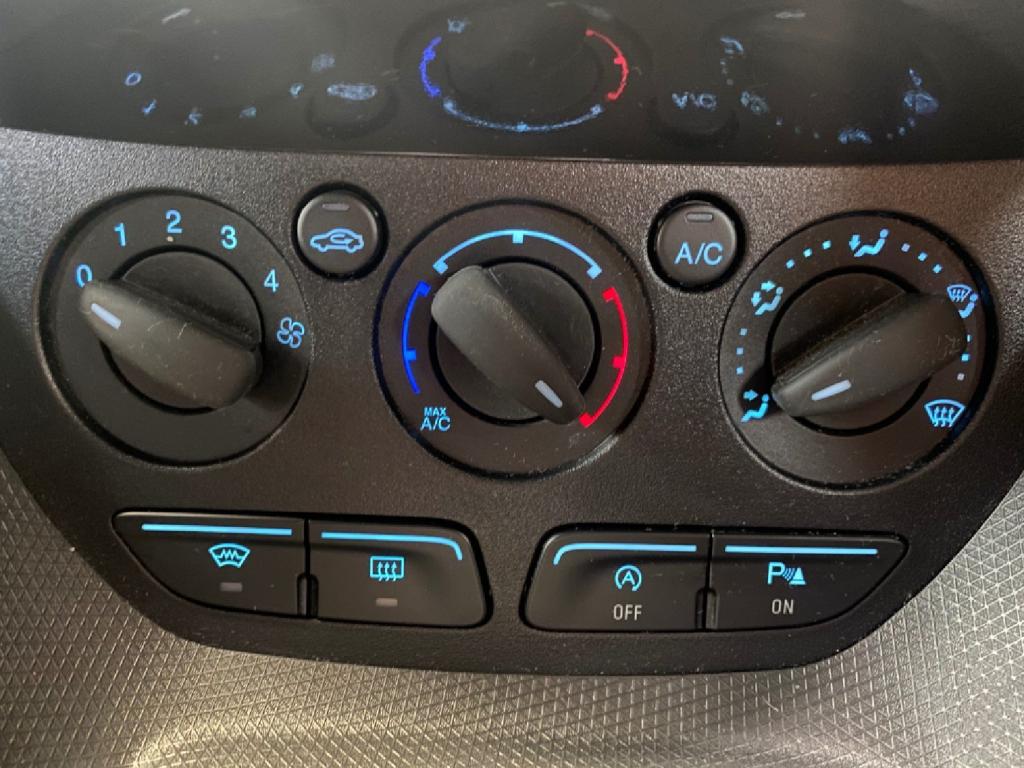 FORD TRANSIT CONNECT 1.5 TDCi 120  200 Limited Metallic Grey.  2018