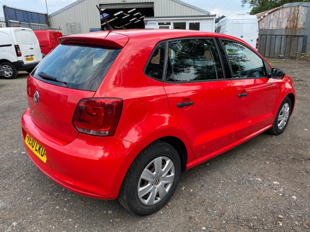 VOLKSWAGEN POLO 60 S 5 Door.  2010