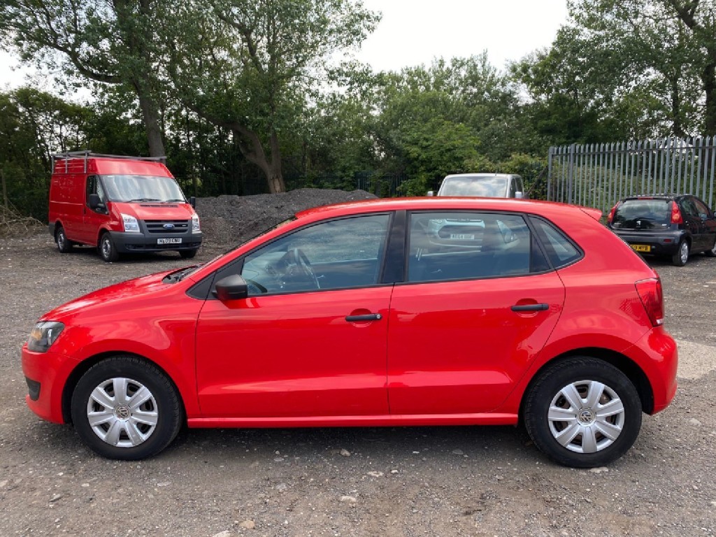 VOLKSWAGEN POLO 60 S 5 Door.  2010