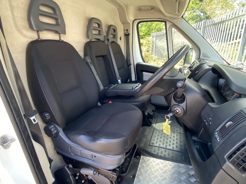 PEUGEOT BOXER HDi 130 L3H2 LWB 335 Professional AIRCON + NAV  2016