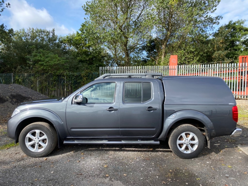 NISSAN NAVARA DCI TEKNA 4X4 Double Cab. 2016