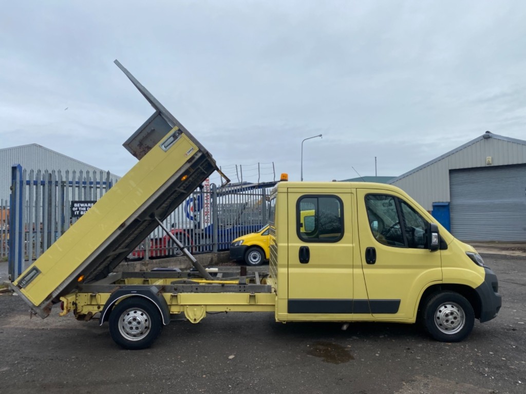 PEUGEOT BOXER Double Cab Dropside Tipper. 42000Miles 2014