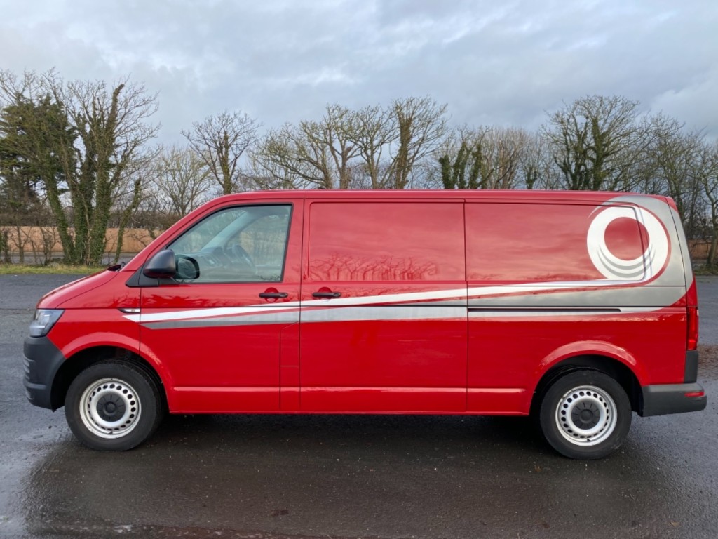 VOLKSWAGEN TRANSPORTER T28 TDI STARTLINE BLUEMOTION LWB + TAILGATE. 27855  MILES 2016