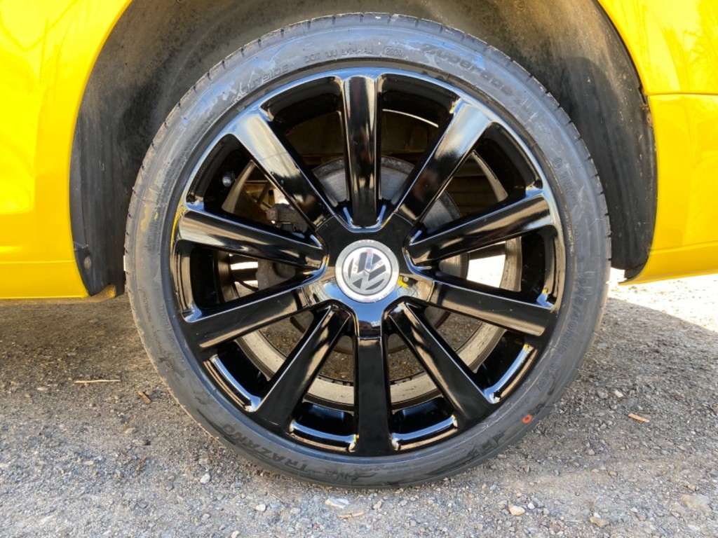 VOLKSWAGEN CADDY MAXI C20 Maxi Kombi Crew Van. 18 Alloys. Colour Coded. 56000 Miles. 2015