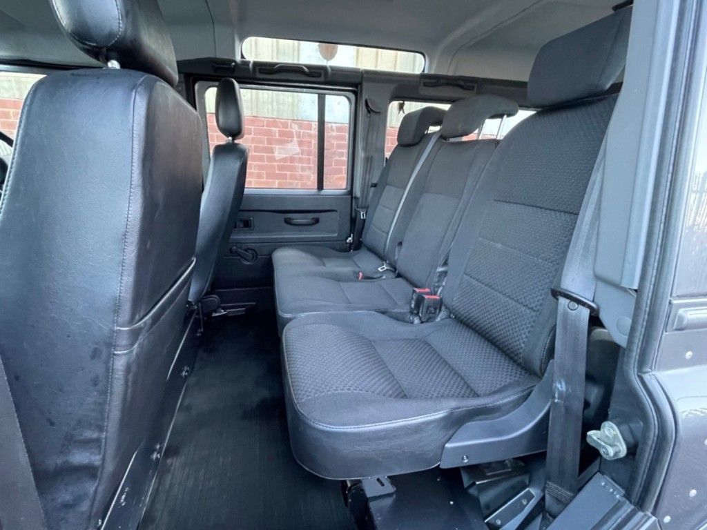 LAND ROVER DEFENDER TD COUNTY STATION WAGON 7 SEAT FSH 2015