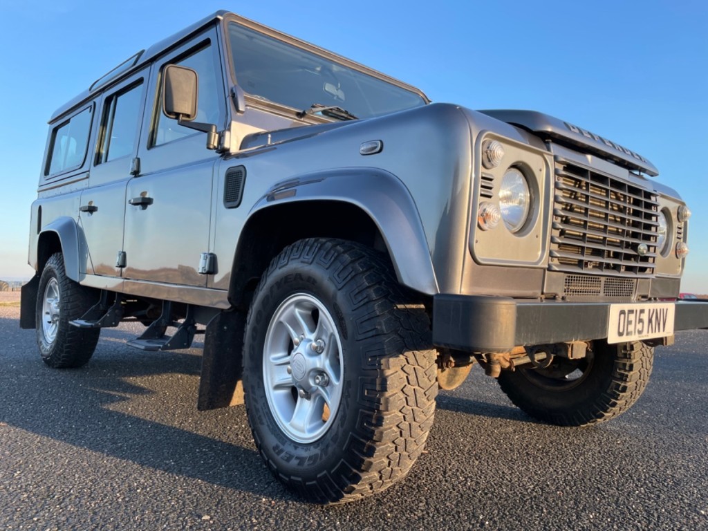 LAND ROVER DEFENDER TD COUNTY STATION WAGON 7 SEAT FSH 2015