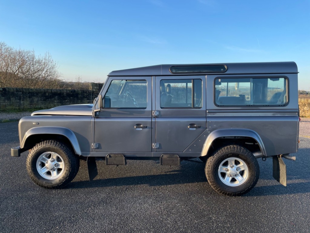 LAND ROVER DEFENDER TD COUNTY STATION WAGON 7 SEAT FSH 2015