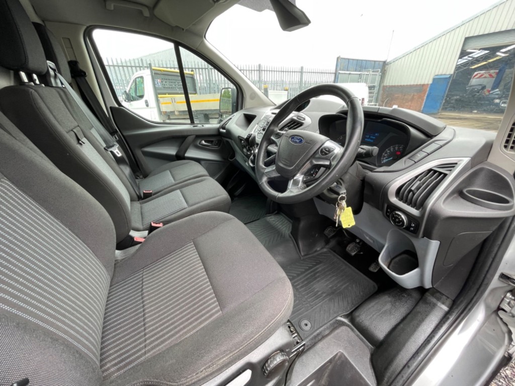 FORD TRANSIT CUSTOM 310 TREND High Roof. Silver. Aircon. 2015
