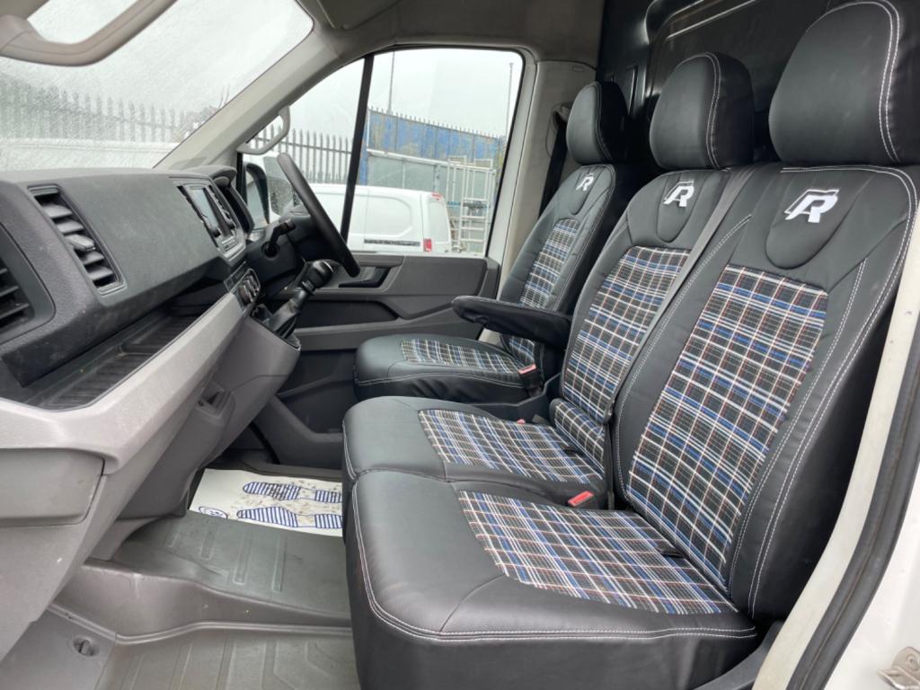 VOLKSWAGEN CRAFTER CR35 TDI MWB TRENDLINE. DAB. B-Tooth. Cruise.1 Owner. 2019