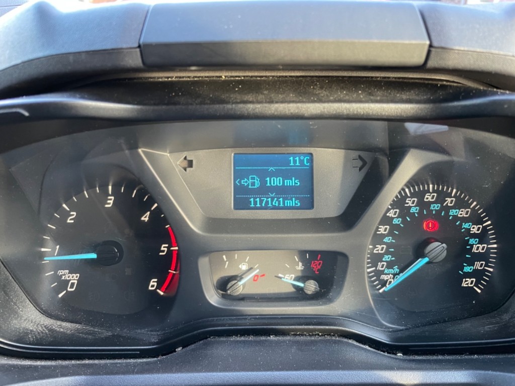 FORD TRANSIT CUSTOM 310. 2.0TDCi LWB Van.  Onboard Generator. 2016