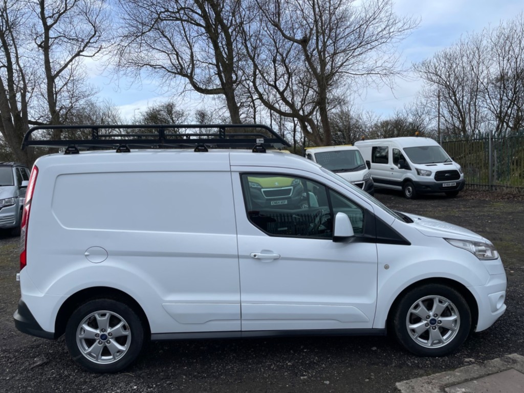 FORD TRANSIT CONNECT 200 LIMITED 120BHP. Euro 6. NO VAT 2017