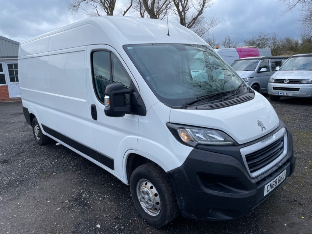 PEUGEOT BOXER BLUE HDI 335 L3H2 PROFESSIONAL . FSH. 2018