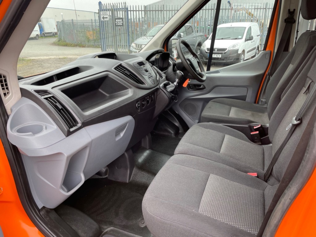 FORD TRANSIT 130BHP RWD Crew Van, Combi. 6 Seats. Heater. 2017