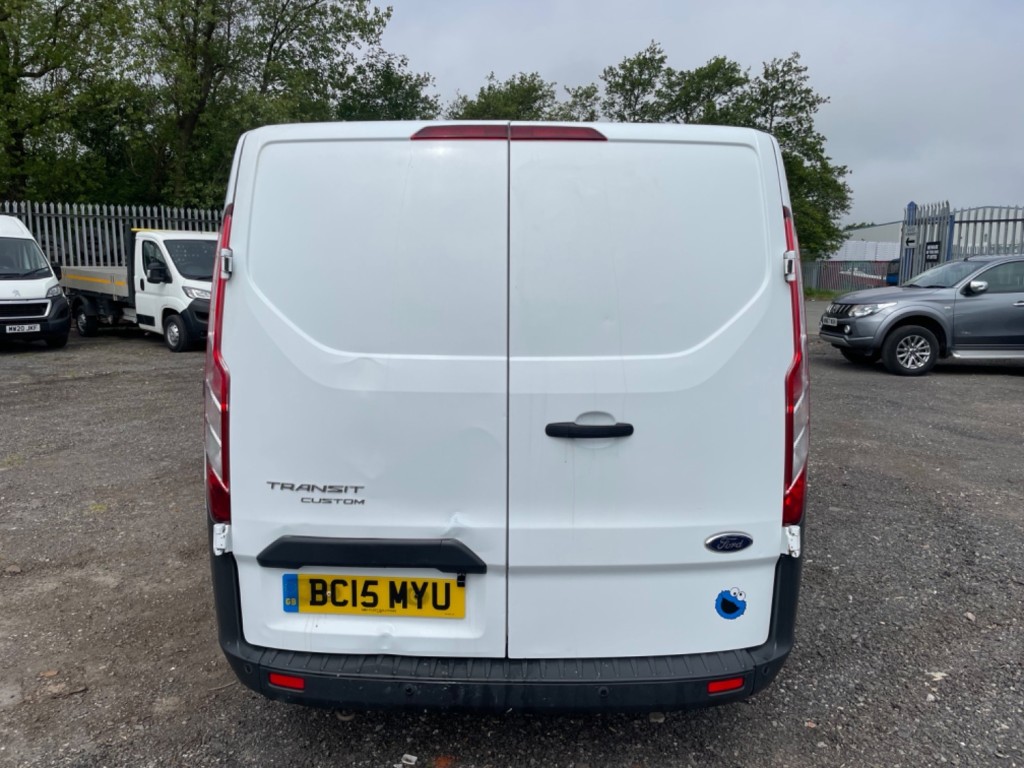 FORD TRANSIT CUSTOM Crew Cab. Aircon. DAB. Appleplay Android. 6 Seats. 2015