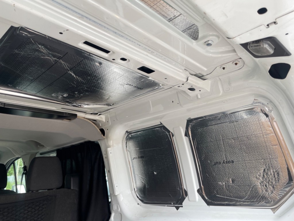 FORD TRANSIT CUSTOM Crew Cab. Aircon. DAB. Appleplay Android. 6 Seats. 2015