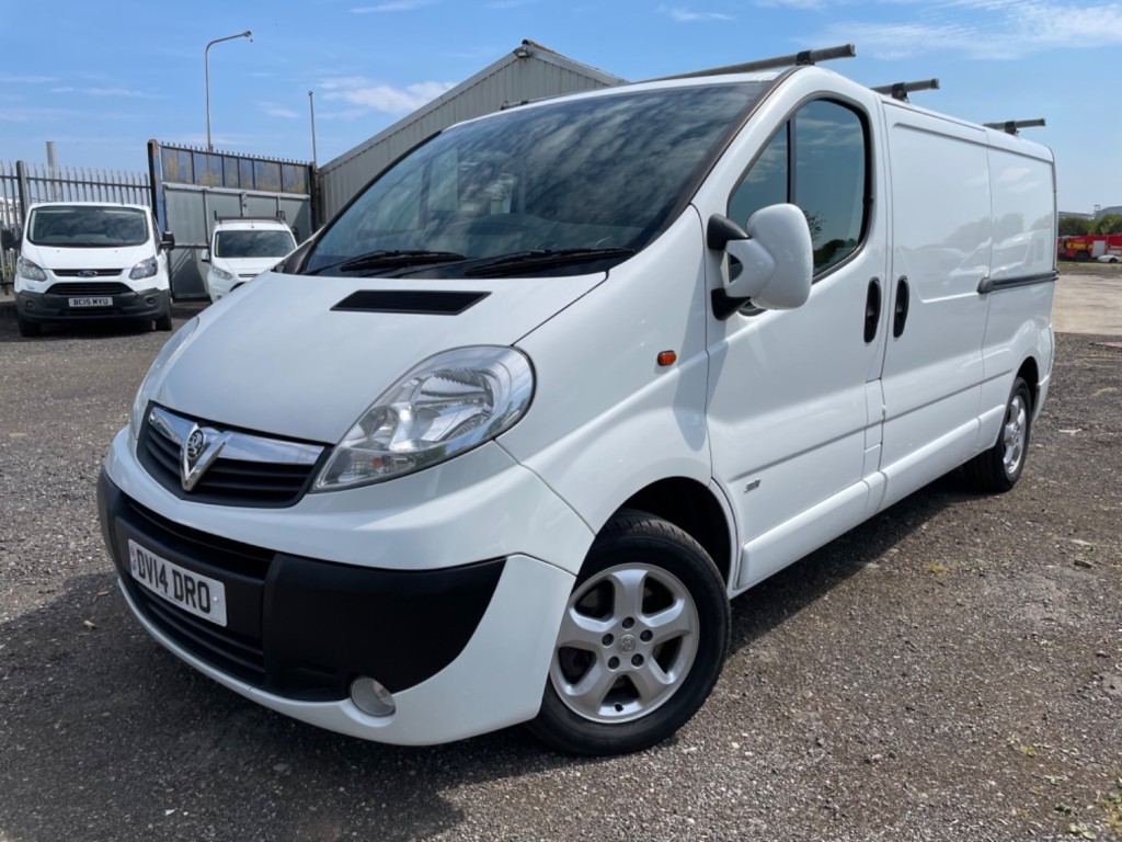 VAUXHALL VIVARO 2900 CDTI SPORTIVE LWB. AIRCON. B-tooth. Alloys. 2014