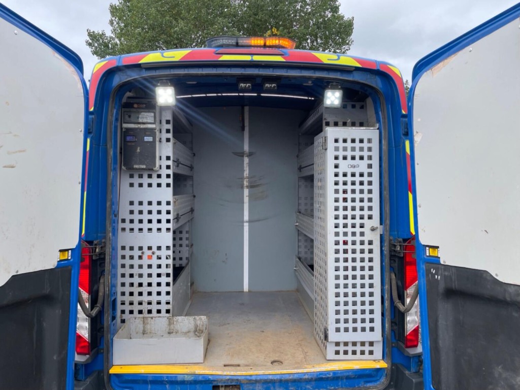 FORD TRANSIT 350 RWD Air Compressor - Power Van. Office. 110v Euro 6 2018