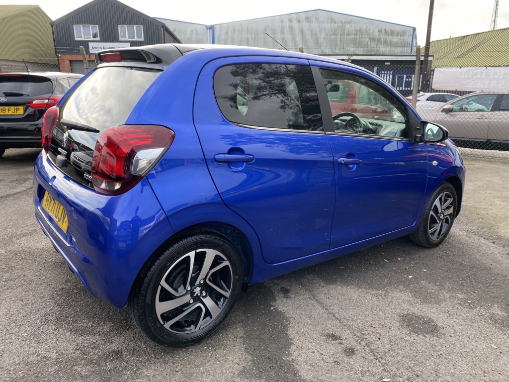 PEUGEOT 108