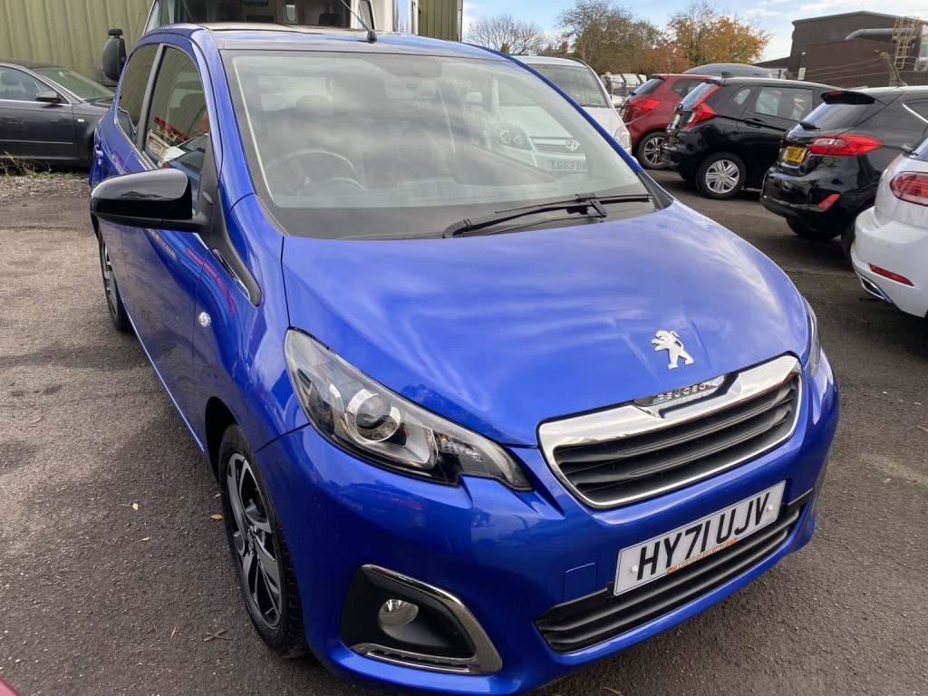 PEUGEOT 108