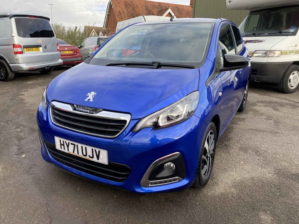 PEUGEOT 108