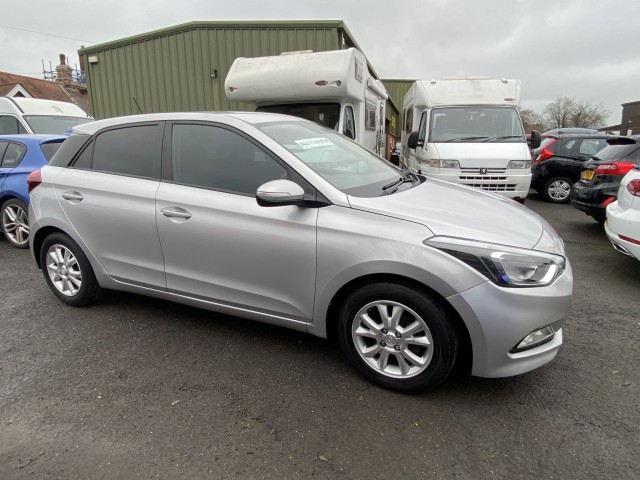 HYUNDAI I20 1.4 I20 SE 1.4 100PS A/T MY17