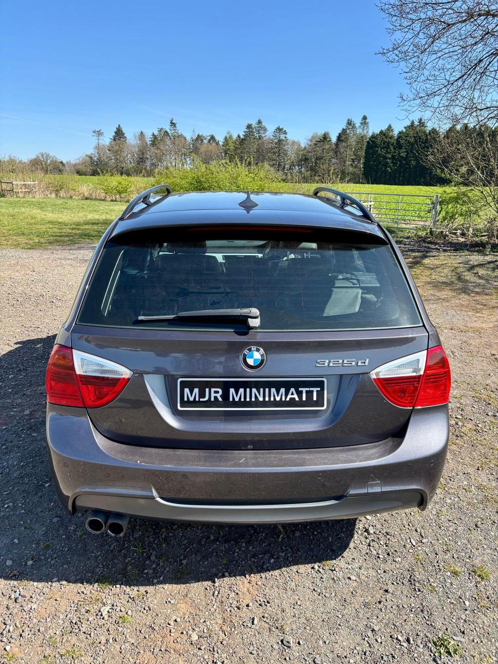 BMW 3 SERIES