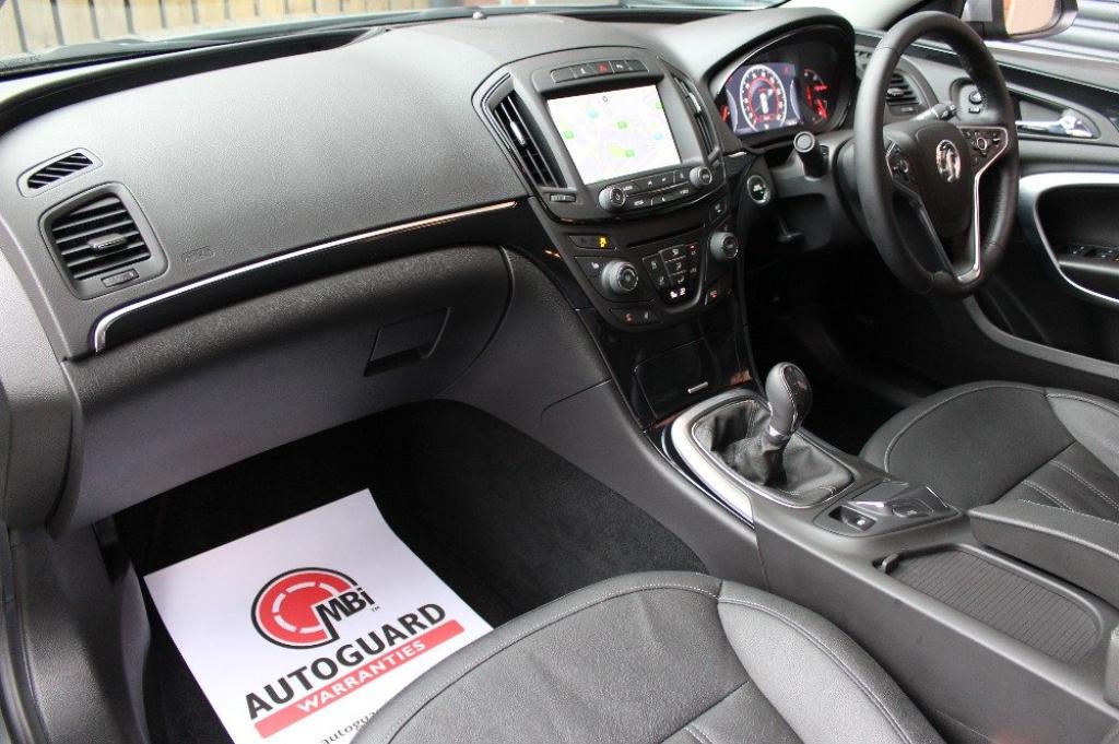 VAUXHALL INSIGNIA