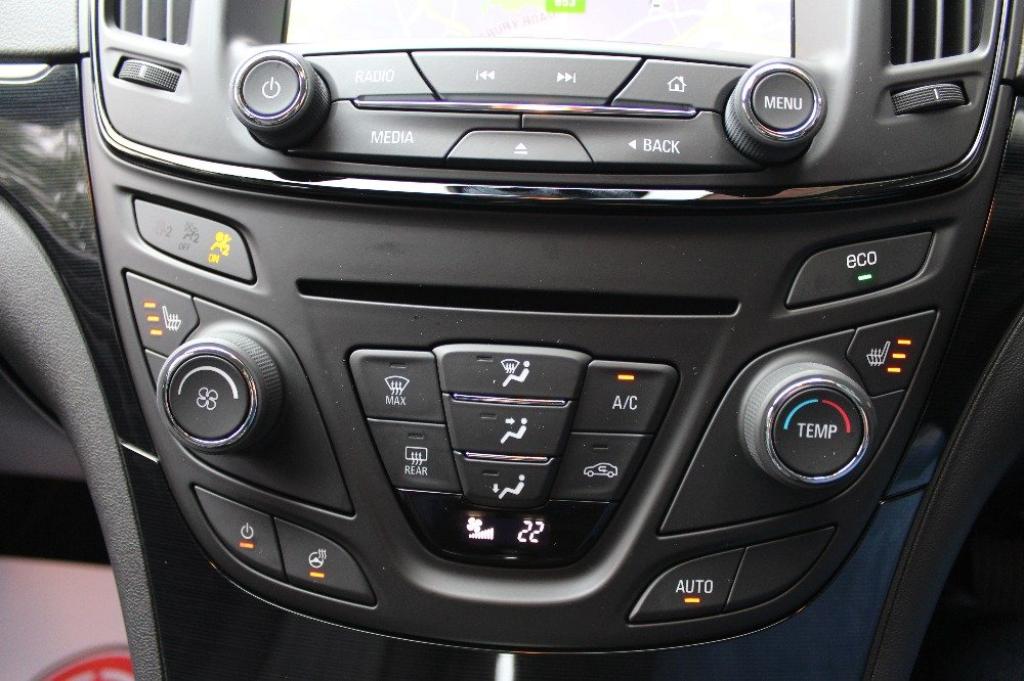 VAUXHALL INSIGNIA