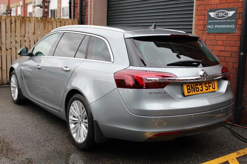 VAUXHALL INSIGNIA