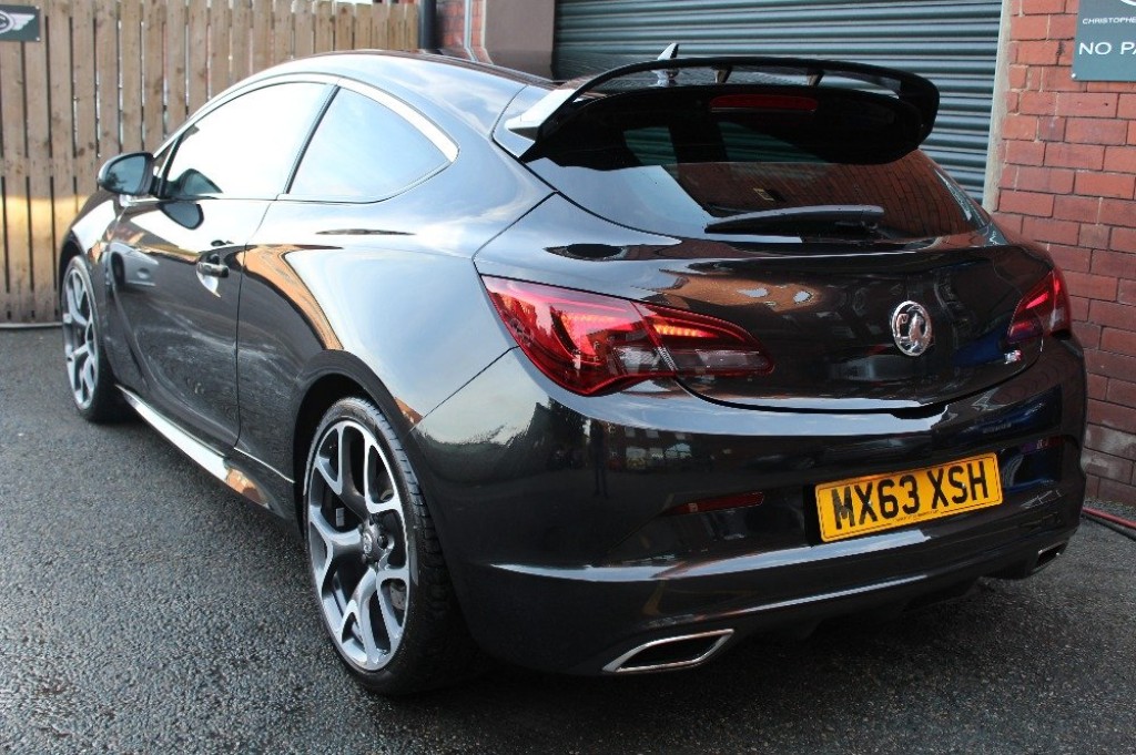 VAUXHALL ASTRA