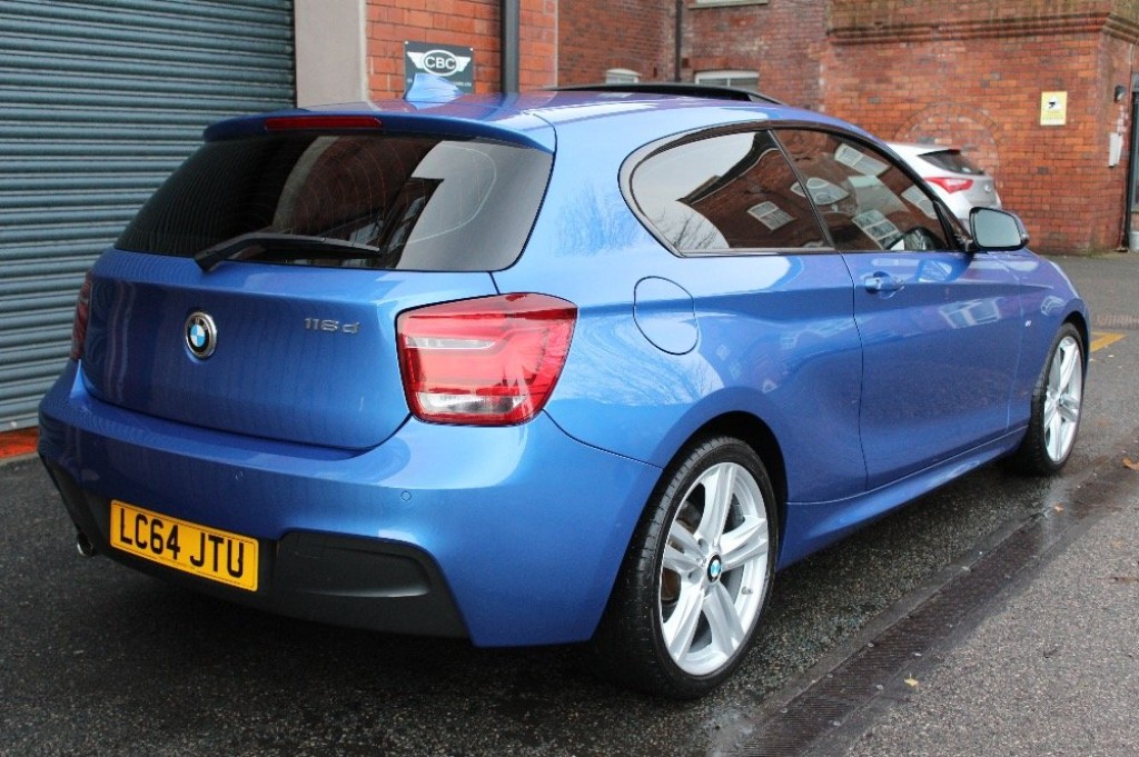 BMW 1 SERIES