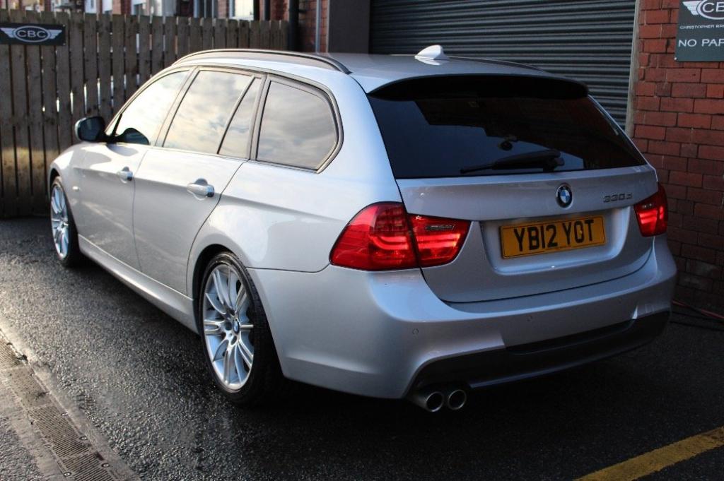 BMW 3 SERIES