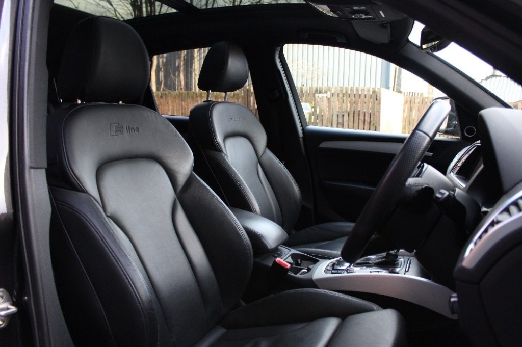 AUDI Q5
