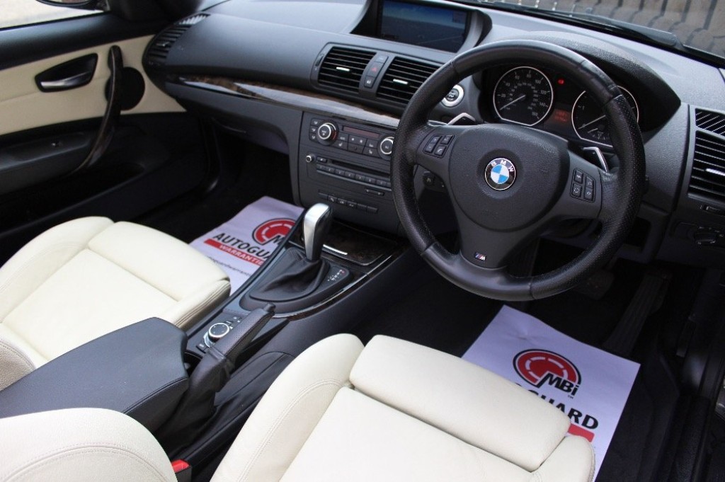 BMW 1 SERIES
