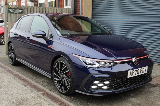 VOLKSWAGEN GOLF 2.0 TSI GTI